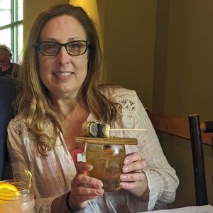 Meet your Posher, Cindy